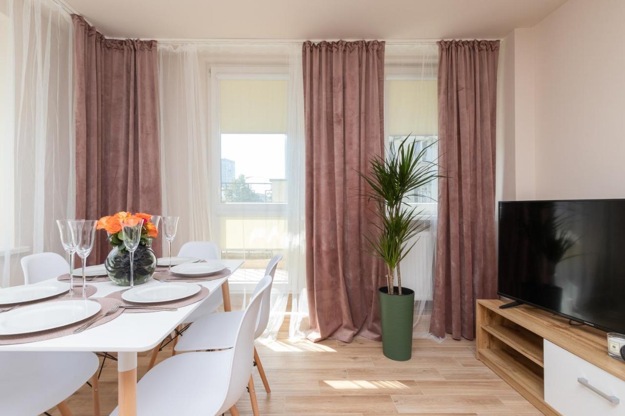 Mokotow Reytan By Renters * Warschau